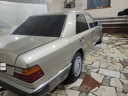 Mercedes-Benz E 230 1991 года за 1 500 000 тг. в Кызылорда – фото 9