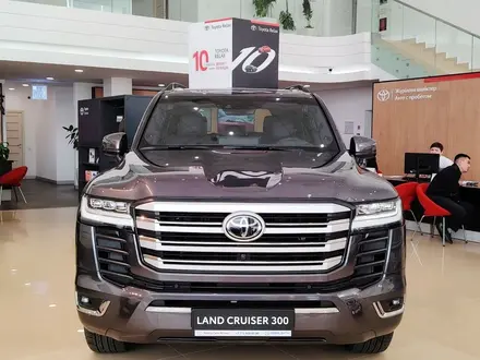 Toyota Land Cruiser Prestige Off-Road 2025 года за 67 190 000 тг. в Астана – фото 4