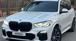 BMW X5 2019 года за 29 300 000 тг. в Алматы