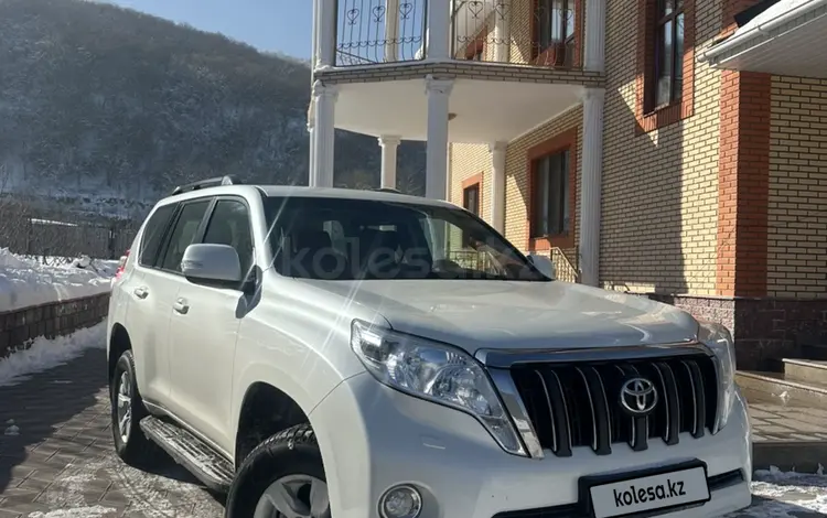 Toyota Land Cruiser Prado 2016 годаfor17 500 000 тг. в Есик