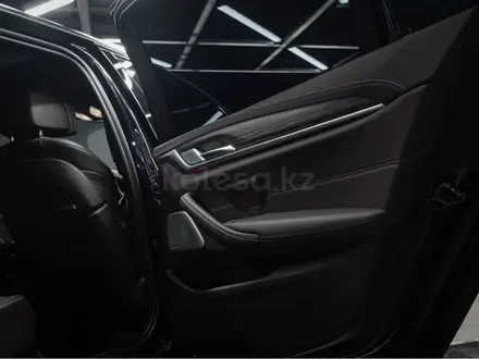 BMW 530 2022 года за 25 700 000 тг. в Алматы – фото 10