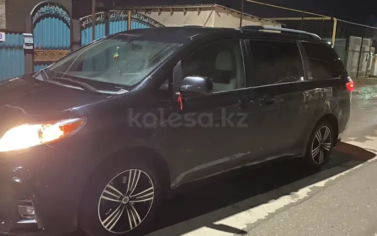 Toyota Sienna 2012 года за 11 700 000 тг. в Актобе