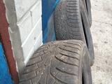 Баллоны зимние шипованные 225.60.R17 за 45 000 тг. в Риддер – фото 5