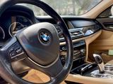 BMW 750 2014 года за 15 000 000 тг. в Алматы – фото 2
