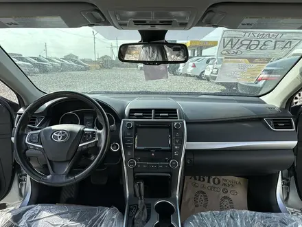 Toyota Camry 2016 года за 10 300 000 тг. в Шымкент – фото 15