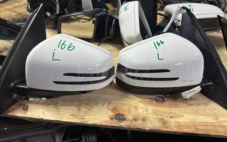 ЗЕРКАЛО МЕРСЕДЕС GL500 W166 за 10 000 тг. в Алматы