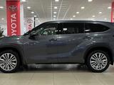 Toyota Highlander Luxe 2023 года за 38 280 000 тг. в Тараз – фото 3