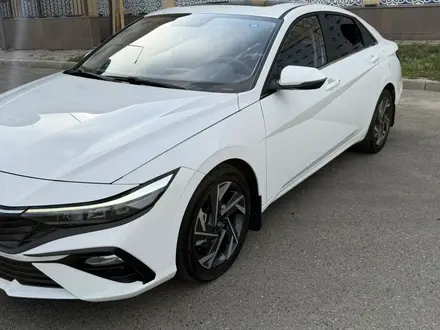 Hyundai Elantra 2023 года за 8 500 000 тг. в Тараз – фото 2