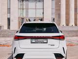 Lexus RX 500h 2023 годаүшін42 500 000 тг. в Петропавловск – фото 5