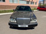 Mercedes-Benz E 200 1994 годаүшін3 500 000 тг. в Астана – фото 4