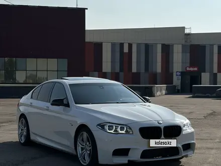 BMW 535 2015 года за 12 200 000 тг. в Алматы – фото 3