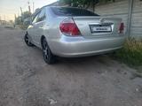Toyota Camry 2004 годаүшін5 400 000 тг. в Тараз – фото 4