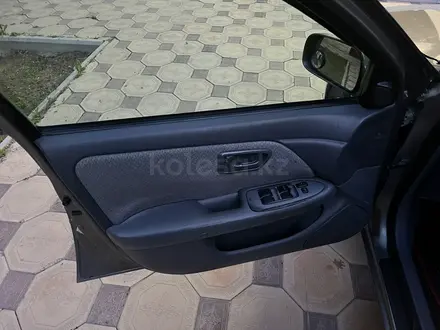 Toyota Camry 2001 года за 3 200 000 тг. в Актау – фото 6