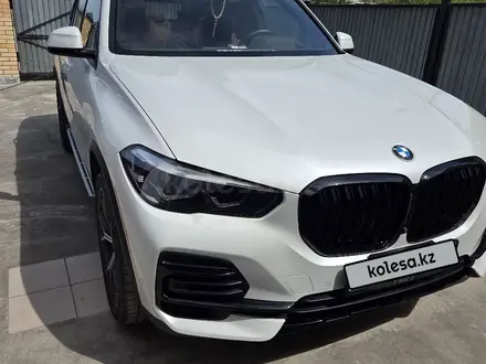 BMW X5 2022 года за 41 000 000 тг. в Астана – фото 29