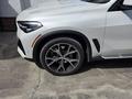 BMW X5 2022 года за 41 000 000 тг. в Астана – фото 31