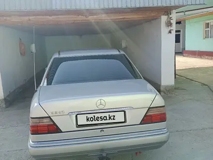 Mercedes-Benz E 220 1993 года за 3 500 000 тг. в Шымкент – фото 17