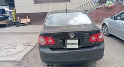 Volkswagen Jetta 2007 годаfor3 300 000 тг. в Караганда – фото 4