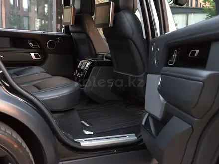 Land Rover Range Rover 2021 года за 45 900 000 тг. в Алматы – фото 25