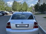 Volkswagen Passat 2001 годаfor2 500 000 тг. в Астана – фото 3