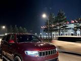 Jeep Wagoneer 2022 годаүшін58 000 000 тг. в Алматы – фото 2