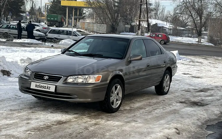 Toyota Camry 2000 года за 3 850 000 тг. в Алматы