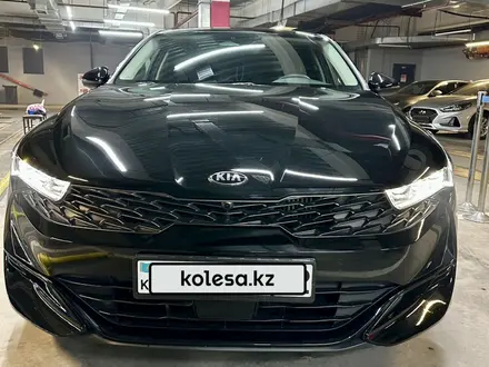 Kia K5 2021 года за 14 500 000 тг. в Алматы