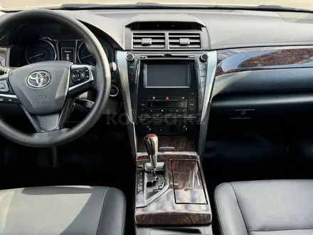 Toyota Camry 2015 года за 10 800 000 тг. в Актау – фото 14