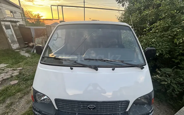 Toyota Hiace 2004 года за 3 200 000 тг. в Алматы