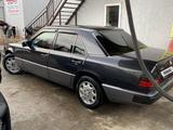 Mercedes-Benz E 230 1991 годаүшін1 550 000 тг. в Шымкент – фото 2