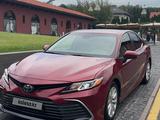 Toyota Camry 2020 года за 9 000 000 тг. в Алматы