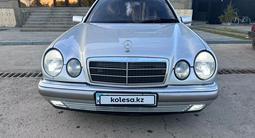Mercedes-Benz E 230 1996 годаүшін3 100 000 тг. в Астана – фото 3