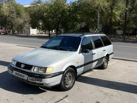 Volkswagen Passat 1994 года за 1 700 000 тг. в Тараз – фото 2