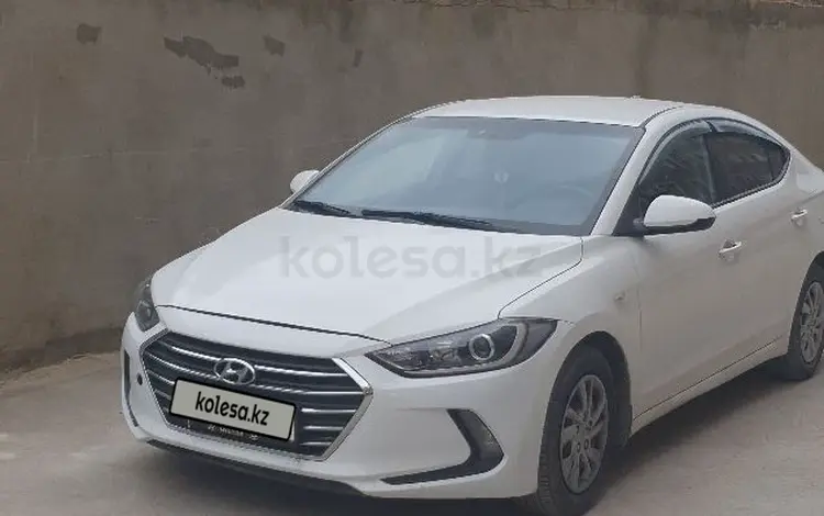 Hyundai Elantra 2018 годаfor7 700 000 тг. в Актау