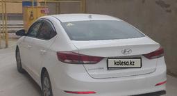 Hyundai Elantra 2018 годаfor7 500 000 тг. в Актау – фото 2