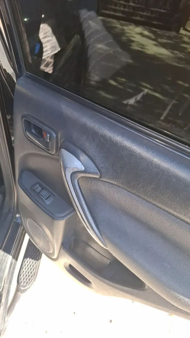 Toyota RAV4, 2004