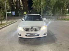 Toyota Camry, 2010