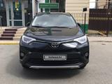 Toyota RAV4 2019 годаүшін11 000 000 тг. в Уральск – фото 2