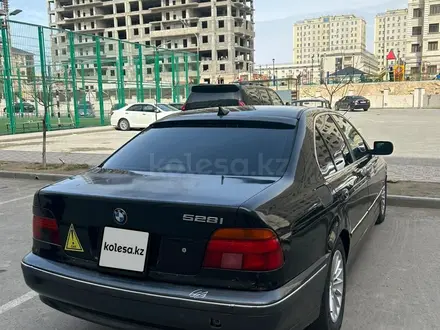 BMW 528 1998 года за 2 400 000 тг. в Актау – фото 9