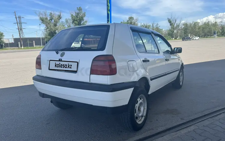 Volkswagen Golf 1997 года за 1 900 000 тг. в Есик