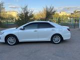 Toyota Camry 2015 года за 13 000 000 тг. в Караганда – фото 5