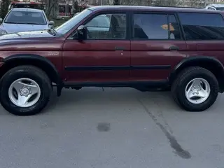 Mitsubishi Montero Sport