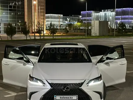 Lexus ES 250 2021 года за 23 000 000 тг. в Шымкент – фото 3