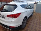 Hyundai Santa Fe 2013 года за 8 000 000 тг. в Уральск – фото 2