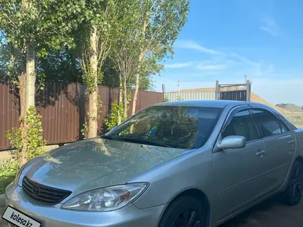 Toyota Camry 2004 года за 4 700 000 тг. в Актобе