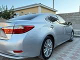 Lexus ES 300h 2013 годаүшін10 200 000 тг. в Актау – фото 5