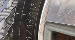 Диски с зимними шинами шипованнойүшін130 000 тг. в Атырау – фото 3