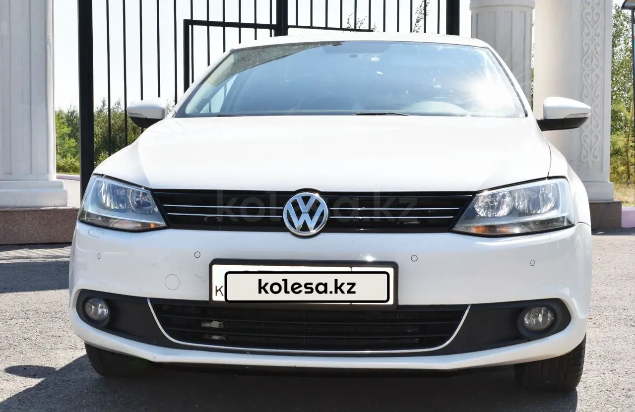 2014 года, КПП Механика, 1.6 л.