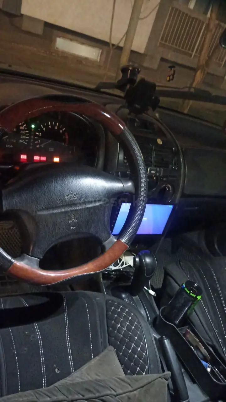 1995 года, КПП Автомат, 1.8 л.