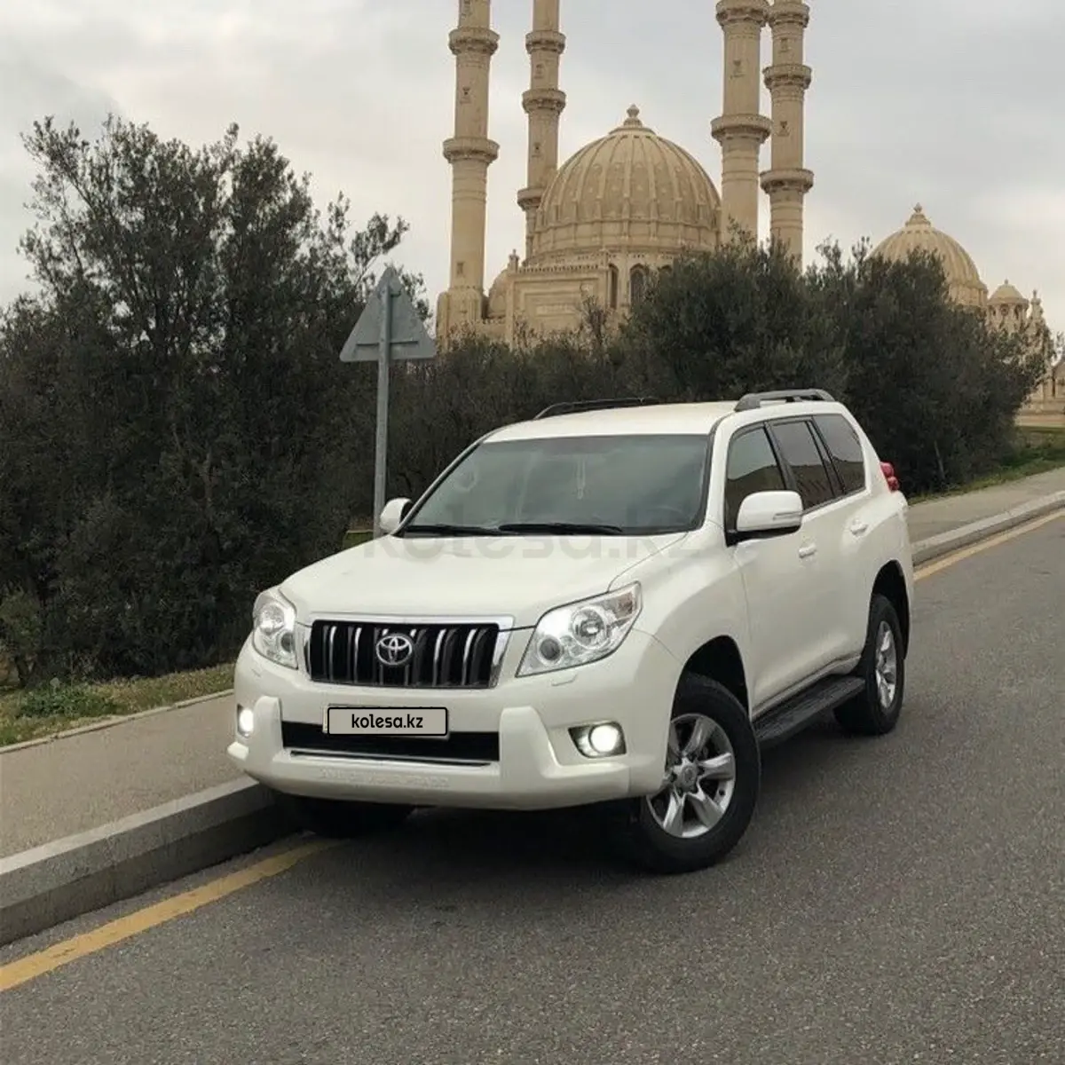 2010 года, КПП Автомат, 2.7 л.