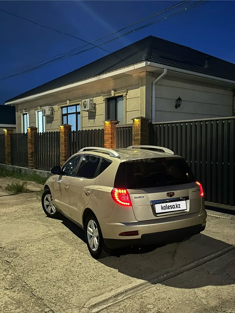 2015 года, КПП Автомат, 2.4 л.